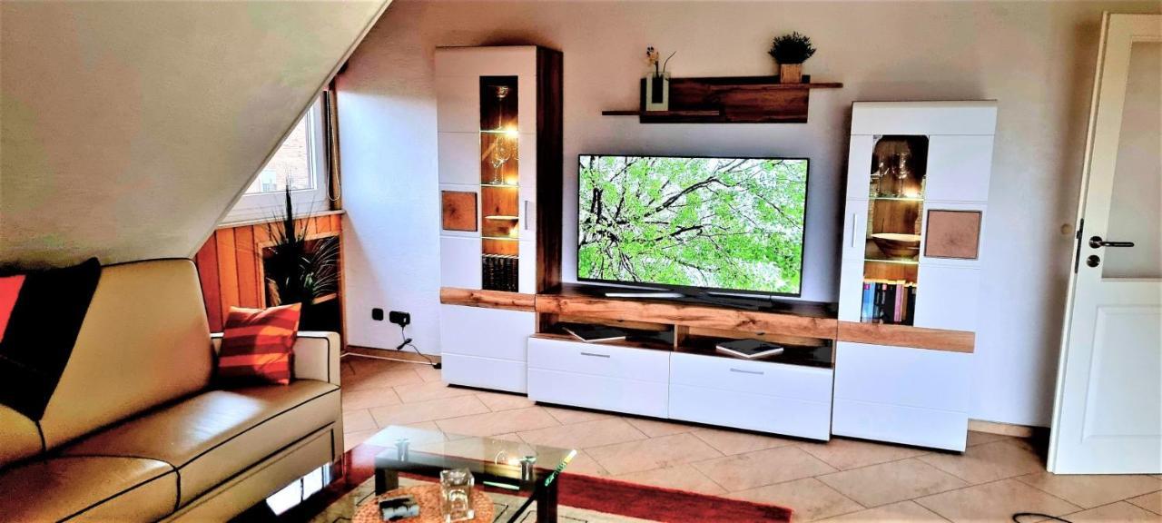 Lueneburg-Melbeck, 105 Qm Mit Fernsicht, Ruhige Sackgasse, Fussbodenheizung, Wallbox Gegen Gebuehr Bagian luar foto
